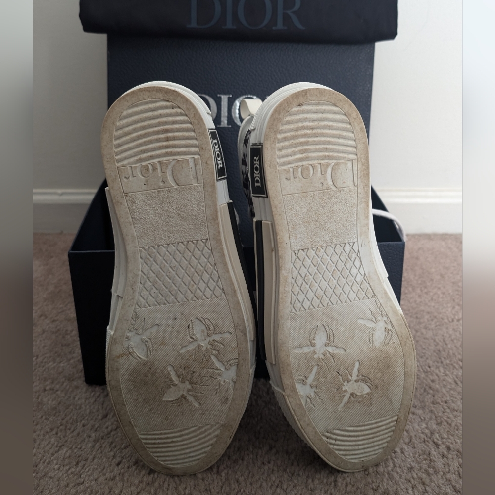 Dior B23 High Top Sneakers - Picture 5 of 6